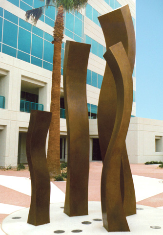Image of large bronze sculpture.